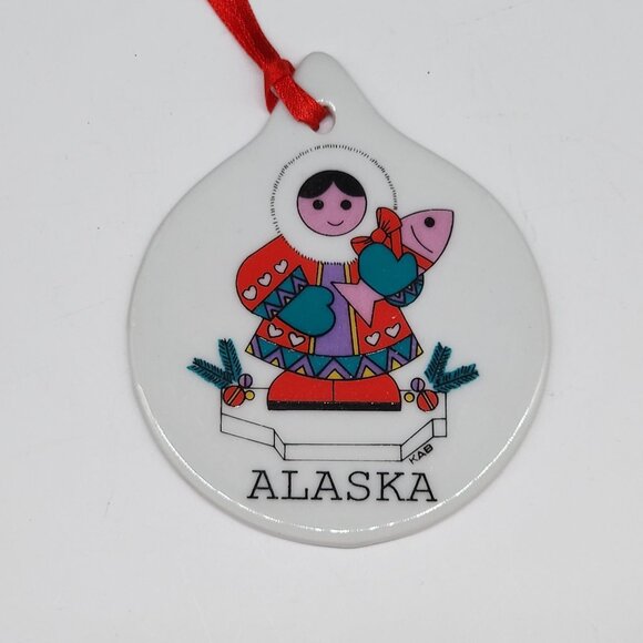 Alaska Souvenir Ceramic Ornament With Red Ribbon Snowflake Fish Christmas Holida - Picture 1 of 4